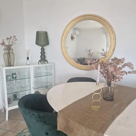 Aloes Apartment *